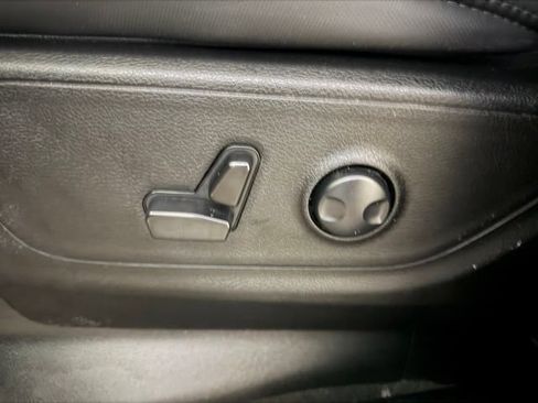 Used 2023 RAM 1500 Big Horn AWD/4WD image 16