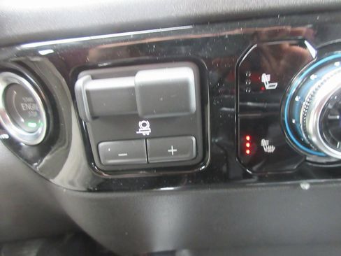 New 2026 GMC Sierra 1500 Elevation image 19