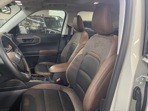 Certified 2025 Ford Bronco Sport Outer Banks w/ Outer Banks Tech Package+ AWD/4WD image 11