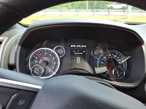Used 2025 RAM 1500 Tradesman AWD/4WD image 7
