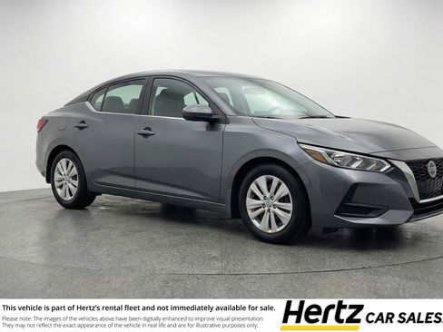 Used 2025 Nissan Sentra S image 1