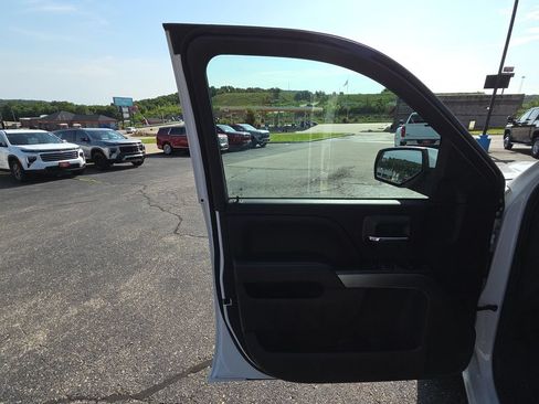 Used 2018 Chevrolet Silverado 1500 LT w/ All Star Edition AWD/4WD image 13