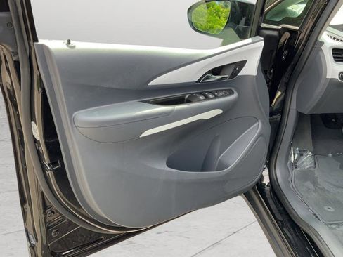 Certified 2020 Chevrolet Bolt LT FWD image 11