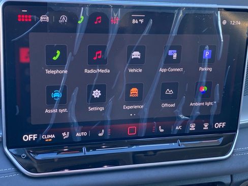 New 2026 Volkswagen Tiguan SE image 8