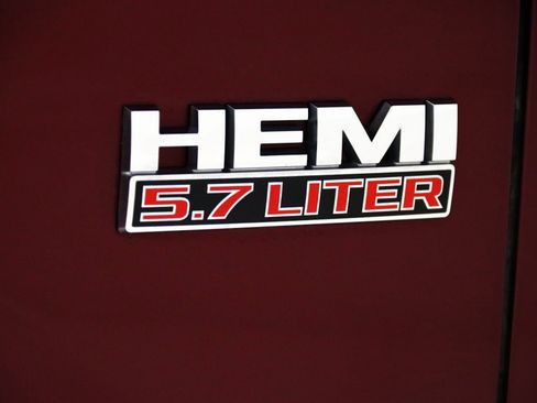 Used 2018 RAM 1500 Express image 13