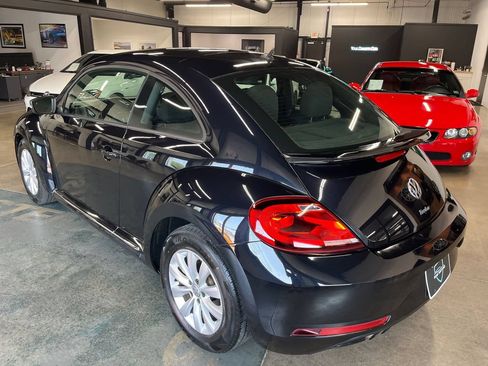 Used 2019 Volkswagen Beetle 2.0T S FWD image 8