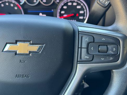 Used 2022 Chevrolet Silverado 2500 Custom w/ Custom Value Package AWD/4WD image 38