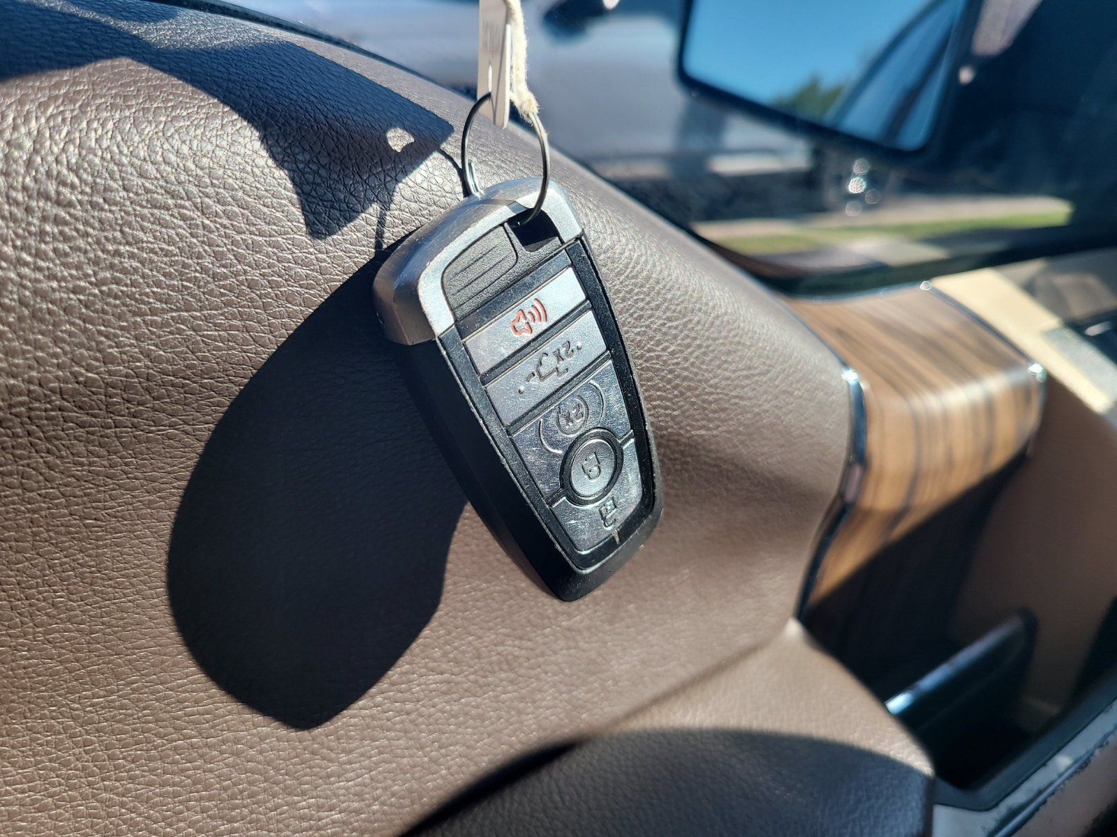 Used 2019 Ford F150 Lariat RWD image 29
