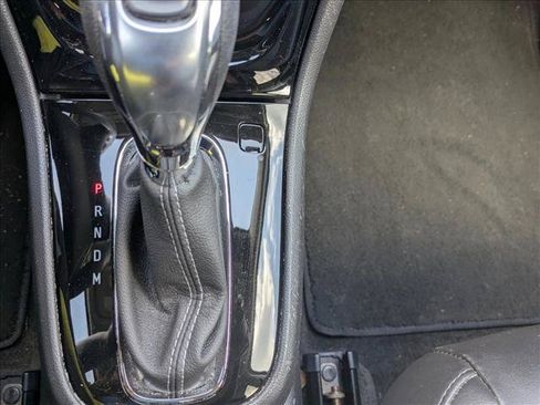 Used 2018 Buick Encore Essence w/ Experience Buick Package FWD image 14