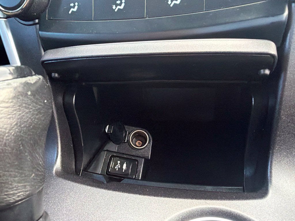 Used 2016 Toyota Camry SE FWD image 26