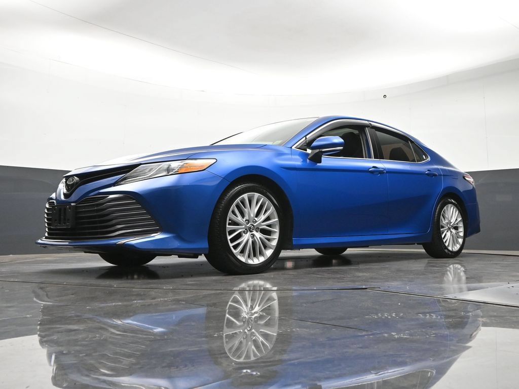 Used 2019 Toyota Camry XLE FWD image 24