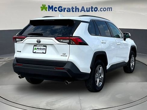 Used 2024 Toyota RAV4 LE AWD/4WD image 8