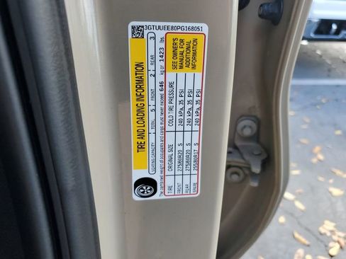 Used 2023 GMC Sierra 1500 AT4 w/ AT4 Premium Package image 32