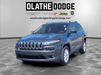 Used 2016 Jeep Cherokee Latitude w/ Safety/Convenience Group FWD video 1