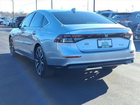 Used 2024 Honda Accord Touring image 5