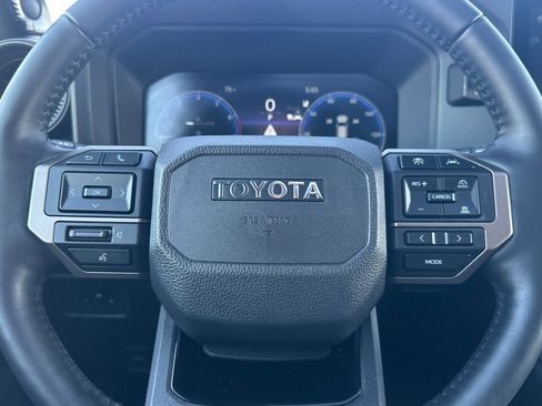 Used 2025 Toyota Land Cruiser image 22