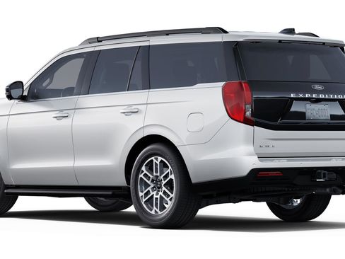 New 2025 Ford Expedition Active image 25