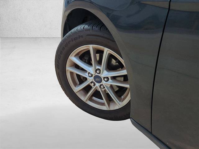 Used 2015 Ford Focus SE FWD image 10