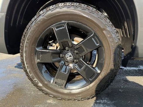 Used 2025 Honda Ridgeline Black Edition image 24