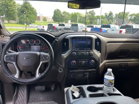 Used 2020 Chevrolet Silverado 1500 RST AWD/4WD image 11