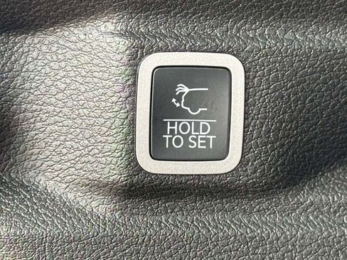 New 2025 Jeep Grand Cherokee L Limited w/ Black Appearance Package image 27