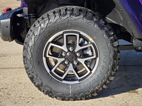 New 2026 Jeep Wrangler Unlimited Rubicon w/ Safety Group image 10