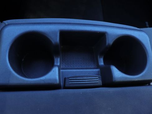 Used 2023 Nissan Titan SV image 30