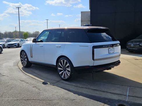 Used 2026 Land Rover Range Rover SV AWD/4WD image 6