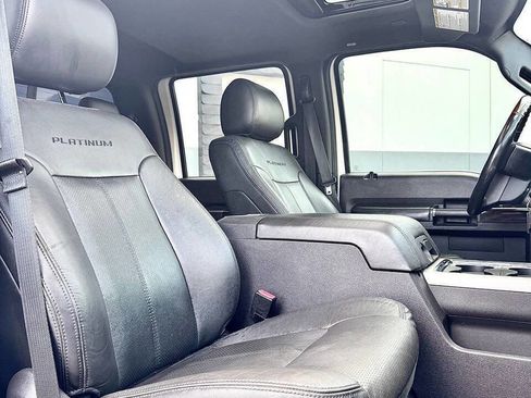 Used 2016 Ford F250 Platinum w/ Platinum Package AWD/4WD image 39