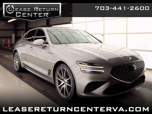 Used 2023 Genesis G70 2.0T image 1