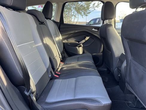 Used 2015 Ford Escape SE image 14
