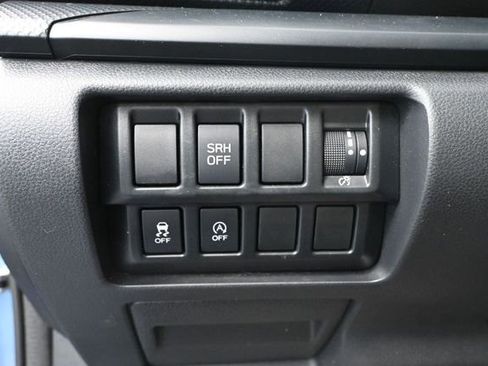 Used 2023 Subaru Forester AWD/4WD image 30