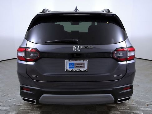 Used 2024 Honda Pilot Elite image 8