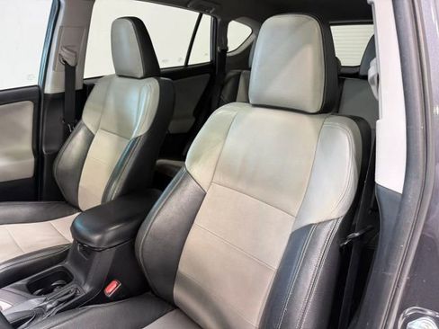 Used 2016 Toyota RAV4 XLE FWD image 17