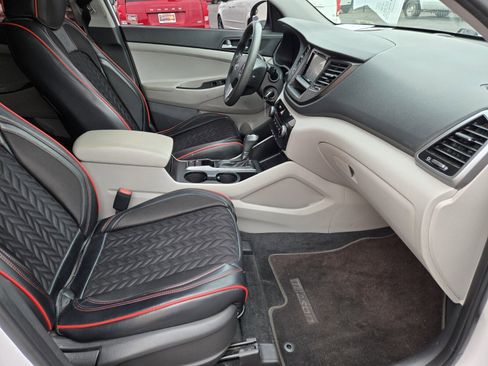 Used 2017 Hyundai Tucson SE image 12