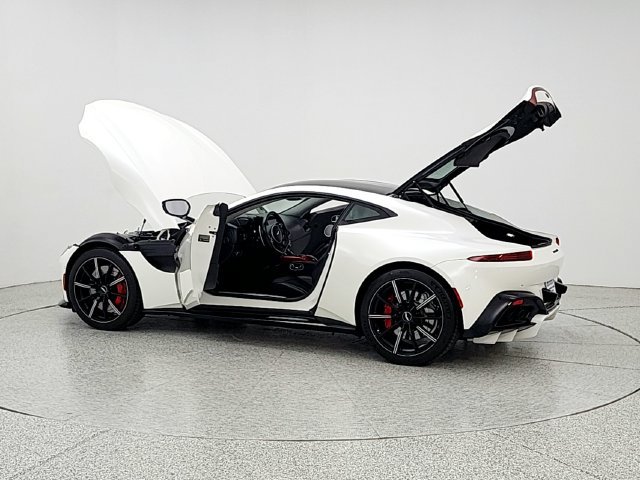 Used 2020 Aston Martin V8 Vantage Coupe RWD image 12