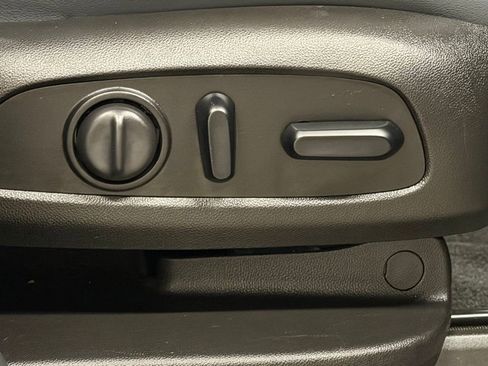 Certified 2019 Buick Enclave Essence w/ Trailering Package, 5000 lbs. AWD/4WD image 27