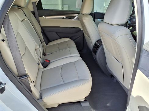 Certified 2023 Cadillac XT5 Premium Luxury image 13