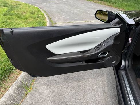 Used 2012 Chevrolet Camaro SS RWD image 14