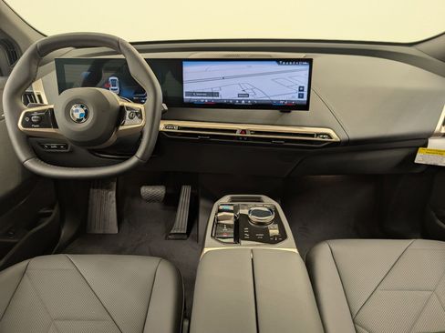 New 2026 BMW iX xDrive45 AWD/4WD image 15