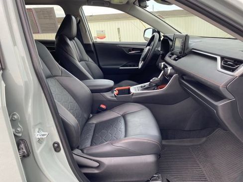 Certified 2022 Toyota RAV4 Adventure w/ Convenience Package AWD/4WD image 18