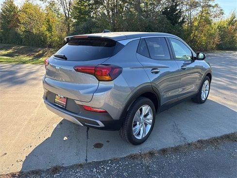 Used 2024 Buick Encore GX Preferred image 5