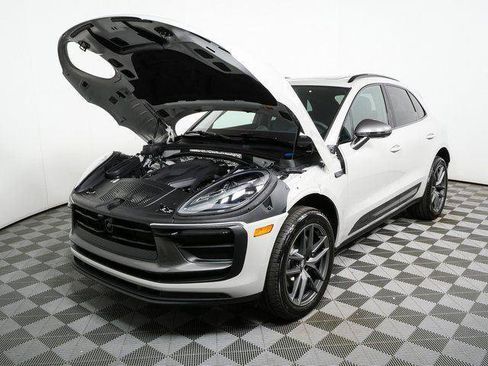 New 2026 Porsche Macan Turbo AWD/4WD image 35
