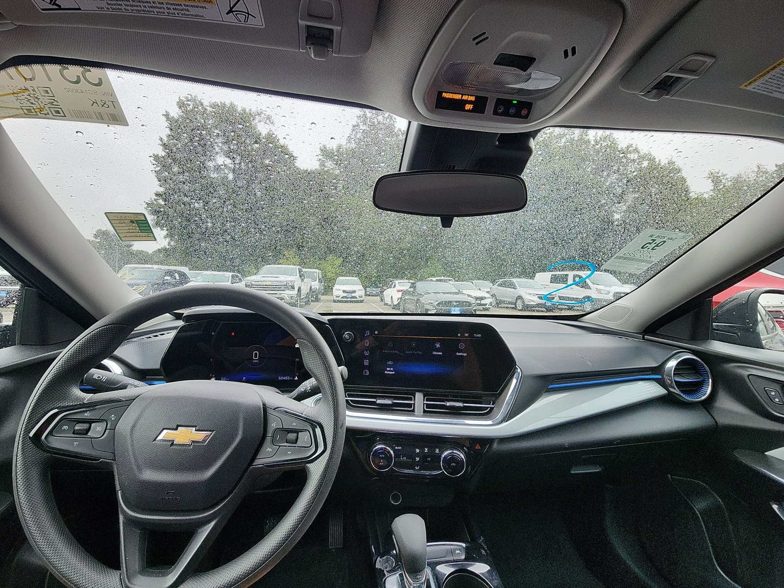 Used 2025 Chevrolet Trax LT FWD image 17
