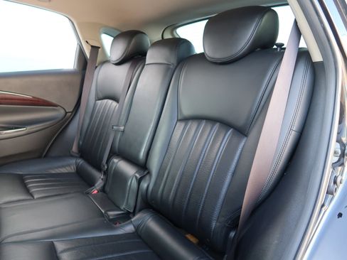 Used 2012 INFINITI EX35 Journey w/ Premium Pkg image 31