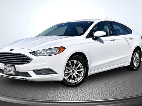 Used 2018 Ford Fusion S image 12