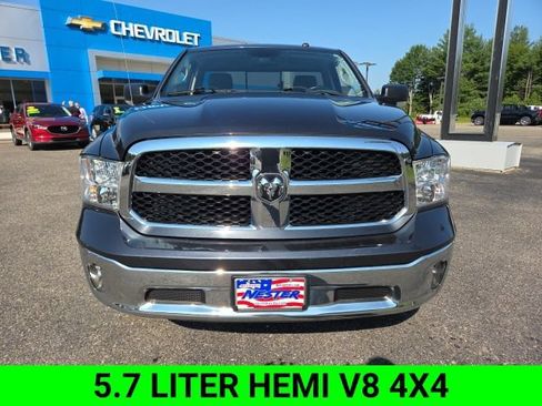 Used 2015 RAM 1500 Classic SLT w/ Luxury Group AWD/4WD image 3