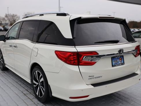 Used 2019 Honda Odyssey Elite image 3