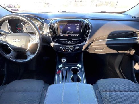 Used 2020 Chevrolet Traverse LT FWD image 30