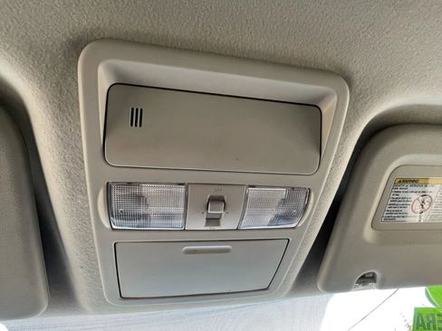 Used 2018 Nissan NV 1500 SV image 22